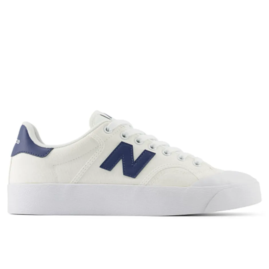 Sale New Balance 100 Sneakers, , 40 White/Vintage Indigo