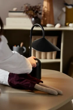 Discount ferm LIVING Arum Portable Bordlampe, Black