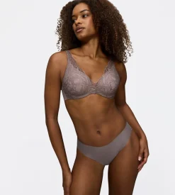 Discount Triumph Body Make-Up Illusion Lace WP BH, , 90C Pigeon Grey