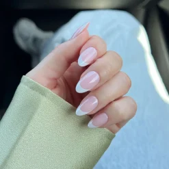 DUFFBEAUTY Classic French Kunstige Negle* Negle