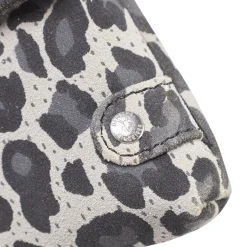 Depeche Clutch,*Dame Clutches