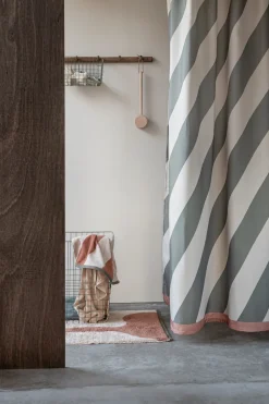 Outlet Mette Ditmer Diagonal Badeforhæng, , 150x200 cm Dark Olive