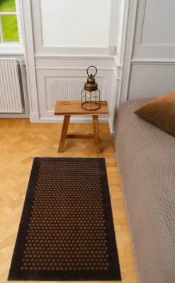 Clearance Tica Copenhagen Dot Gulvmåtte, , 67x120 cm Cognac/Mørkebrun