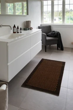 Clearance Tica Copenhagen Dot Gulvmåtte, , 67x120 cm Cognac/Mørkebrun