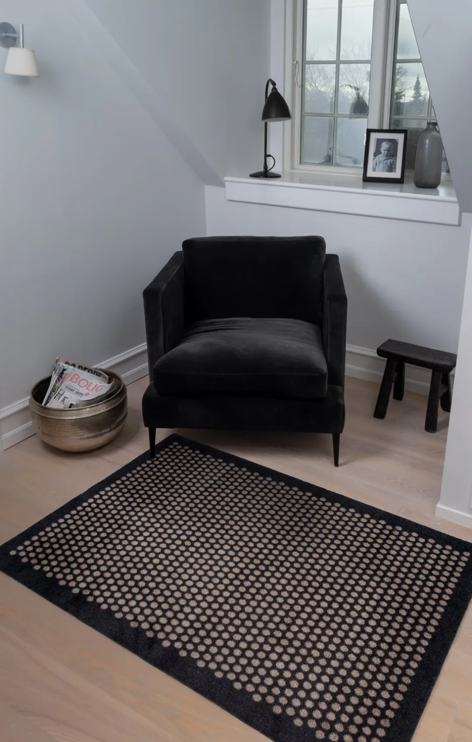 Outlet Tica Copenhagen Dot Gulvmåtte, , 90x130 cm Sort/Sand