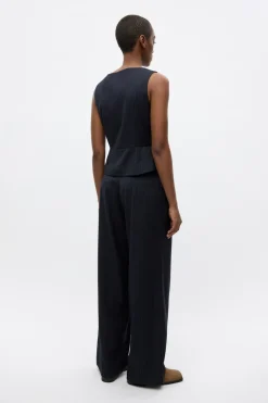 New Envii Enfresno Vest, , 40 Dark Navy Pinstripe