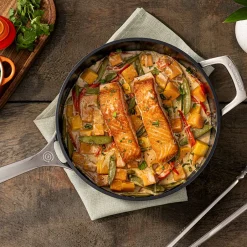 Le Creuset Essential Non-Stick Ceramic Sauterpande, , Ø26 cm* Gryder & Pander