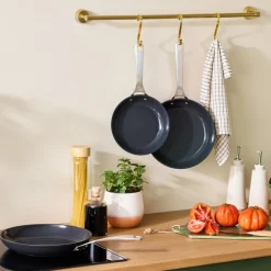 Best Le Creuset Essential Non-Stick Ceramic Stegepande, , 30 cm Black
