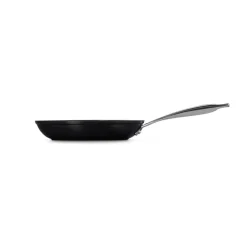 Clearance Le Creuset Essential Non-Stick Ceramic Stegepande, , Ø24 cm Black