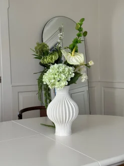 Best Bloom Objects Forma Vase, White