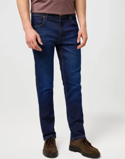 Wrangler Greensboro Straight High Stretch Jeans, , W31/L32* Jeans