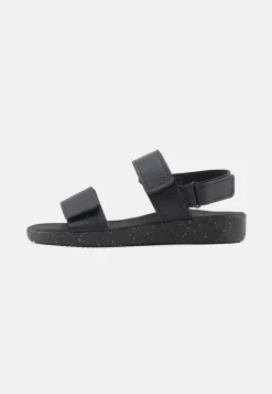 Nature Karen Sandaler, , 38*Dame Sandaler