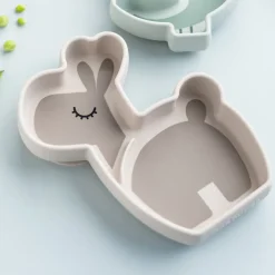 Done by Deer Lalee Stick&Stay Snacktallerken,*Børn Børneservice