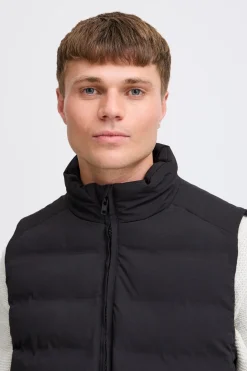 Online Solid Milas Vest, , L True Black