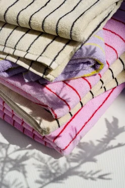 Bongusta Naram Håndklæde, Baby Pink & Ski Patrol Red, 70x140 cm* Håndklæder & Vaskeklude