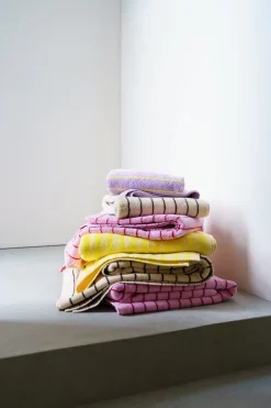 Bongusta Naram Håndklæde, Baby Pink & Ski Patrol Red, 70x140 cm* Håndklæder & Vaskeklude