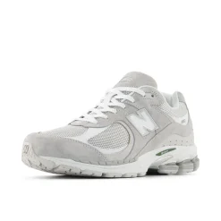 Discount New Balance 2002R Sneakers, , 39.5 Raincloud/Grey Matter