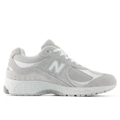 Discount New Balance 2002R Sneakers, , 39.5 Raincloud/Grey Matter