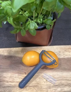 Outlet Kochblume Savtakket Y-Skrællekniv