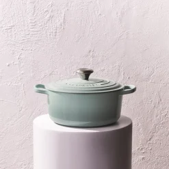 Discount Le Creuset Signature Rund Støbejernsgryde, , 4,2 L Sea Salt