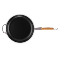 Sale Le Creuset Signature Støbejerns Stegepande Med Træhåndtag, , Ø28 cm Flint