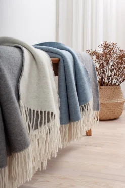 Clearance Arctic Smilla Uldplaid, , 130x190 cm Grå/ Sand