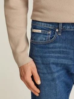 Calvin Klein Jeans Standard Straight Jeans, , W33/L32* Jeans