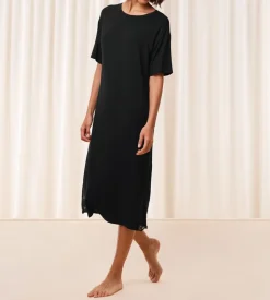Triumph Timeless Sensual Kortærmet Natkjole, , 40*Dame Loungewear