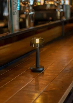 Humble Two Bordlampe, Black Smoked