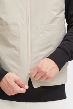 Outlet Solid Vest, , M Oatmeal